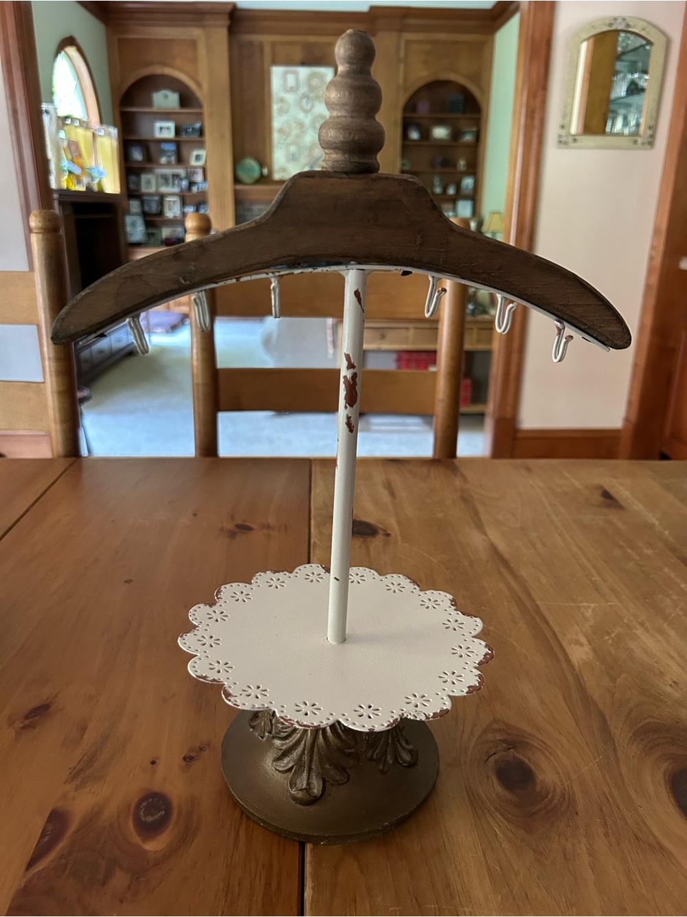 Pier1 Vint Rustic Shabby Chic Wood Hanger Necklaces & Jewelry Tabletop Display